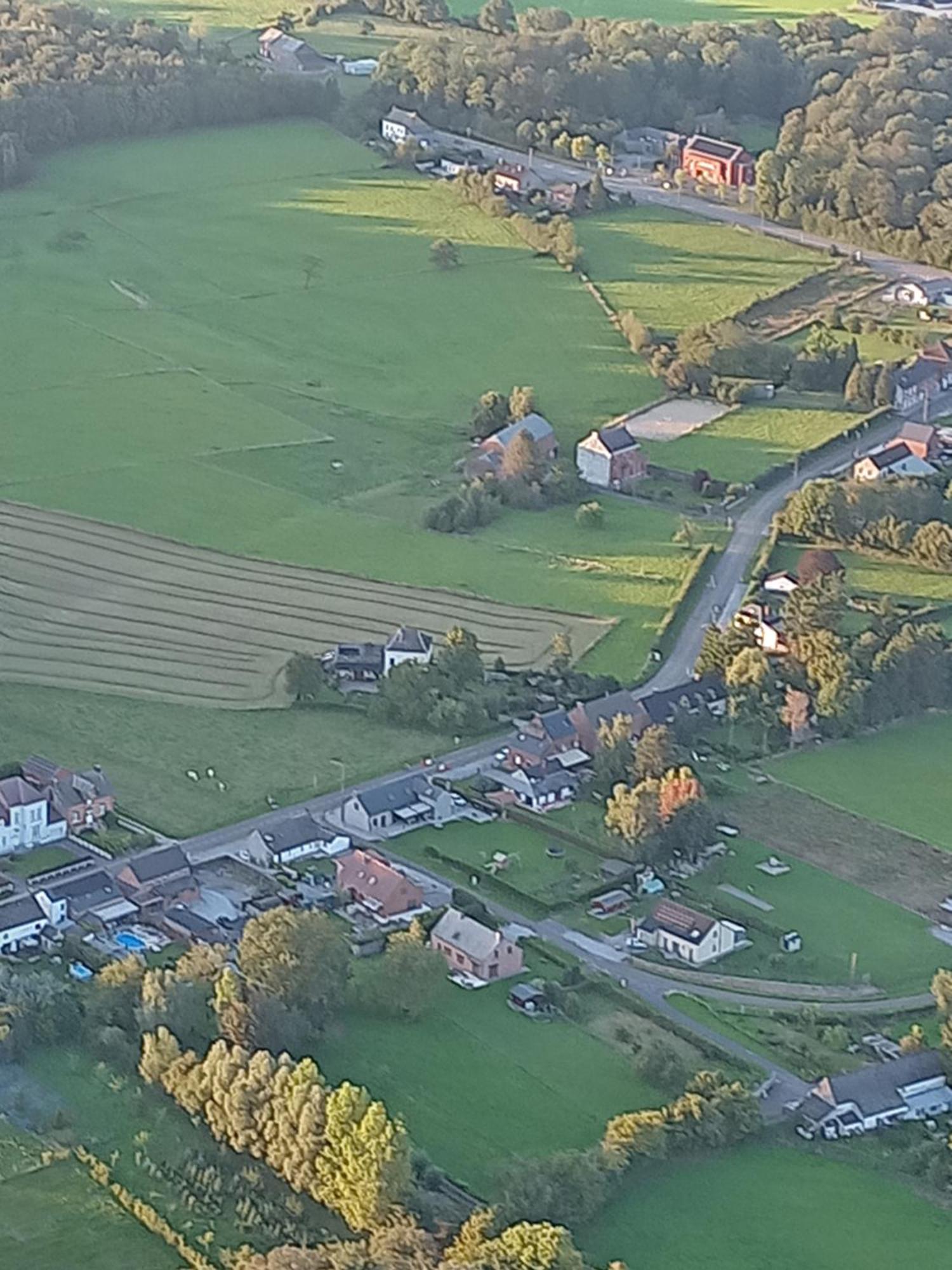 Le Clos Fleuri Sautin Exteriör bild